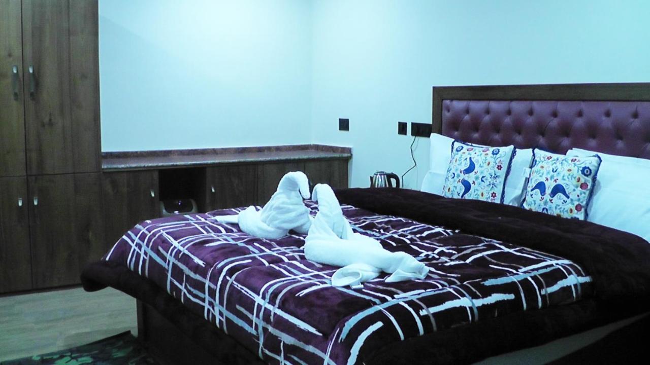 Hotel Jakhu Heights Shimla Ngoại thất bức ảnh