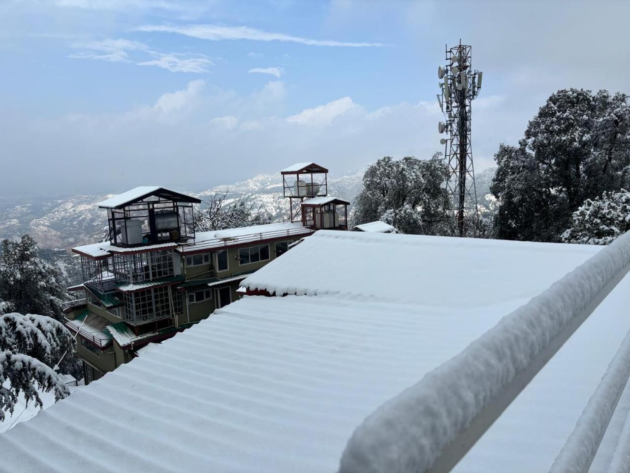 Hotel Jakhu Heights Shimla Ngoại thất bức ảnh