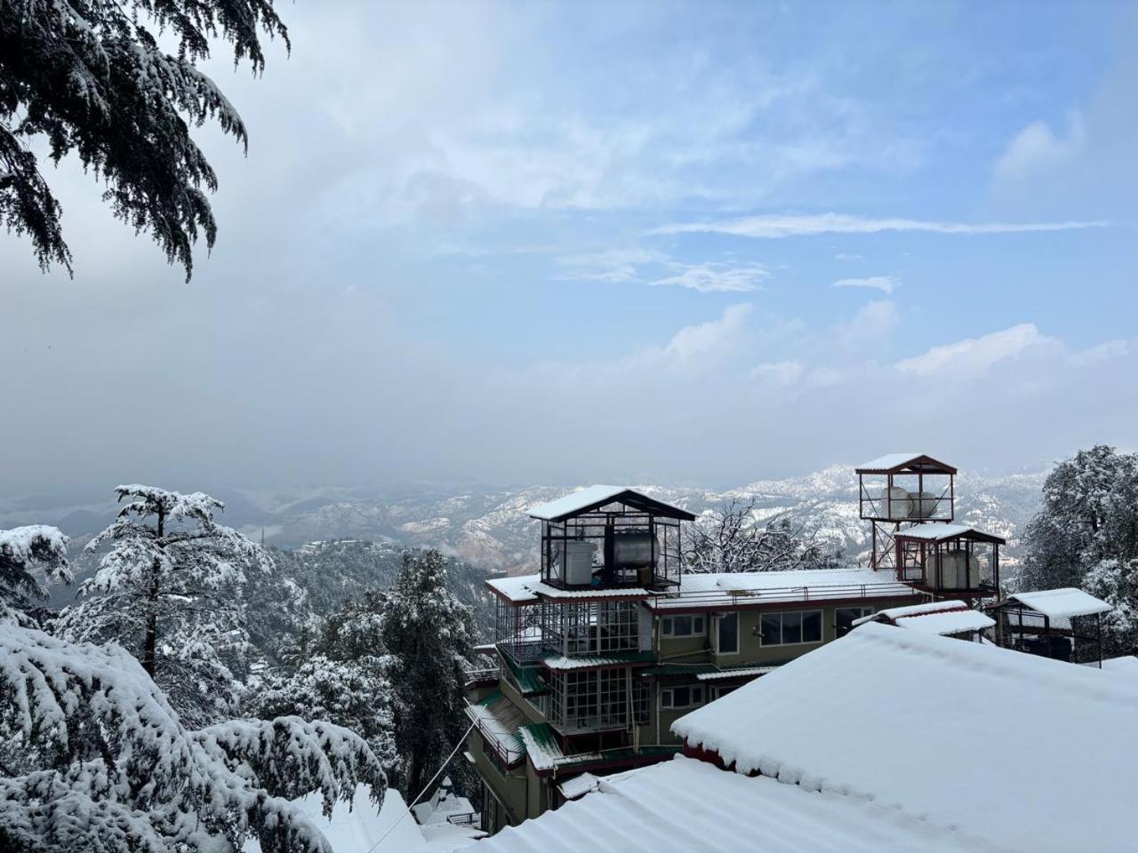 Hotel Jakhu Heights Shimla Ngoại thất bức ảnh
